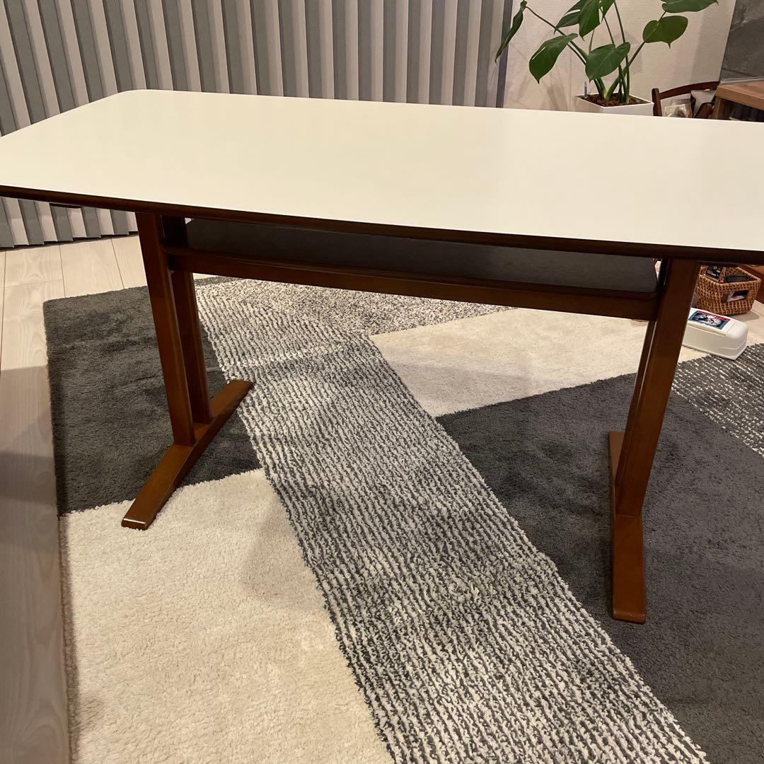 カリモク60 カフェテーブル120 白天板