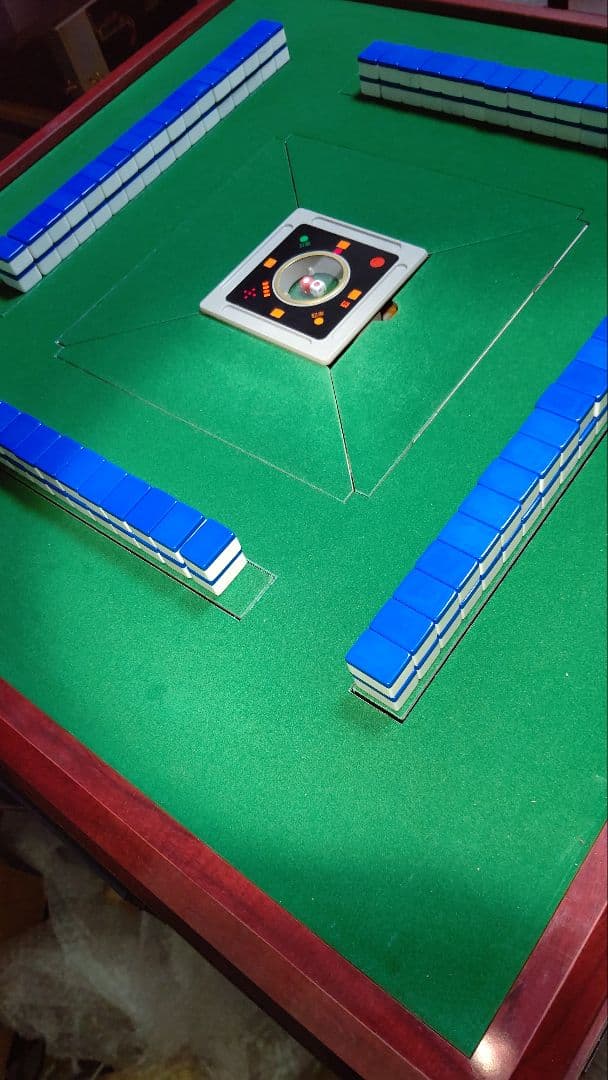 【メルカリ】全自動麻雀卓 アモスGABIN 雀ピォン枠