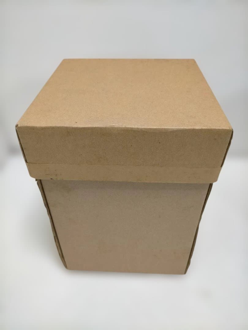 【送料無料】陶器製 骨壺 未使用品 蓋付き 和柄 共箱あり 251225-10T