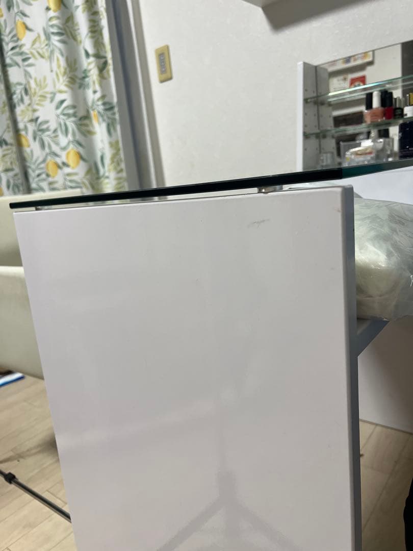 【直接引取限定】　LOWYA ネイルデスク　椅子　おまけ付