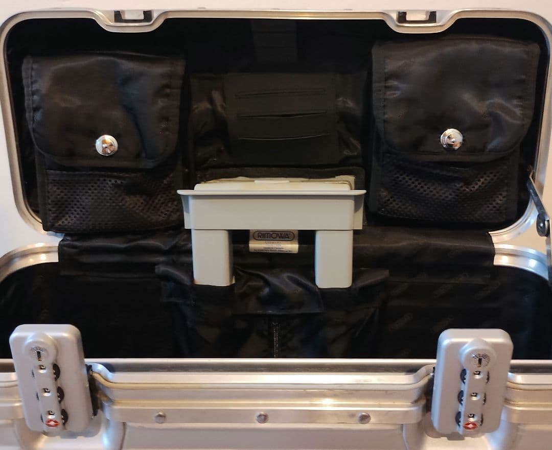 ◎希少★廃盤★RIMOWAリモワ★パイロットトロリー★TSAロック2輪