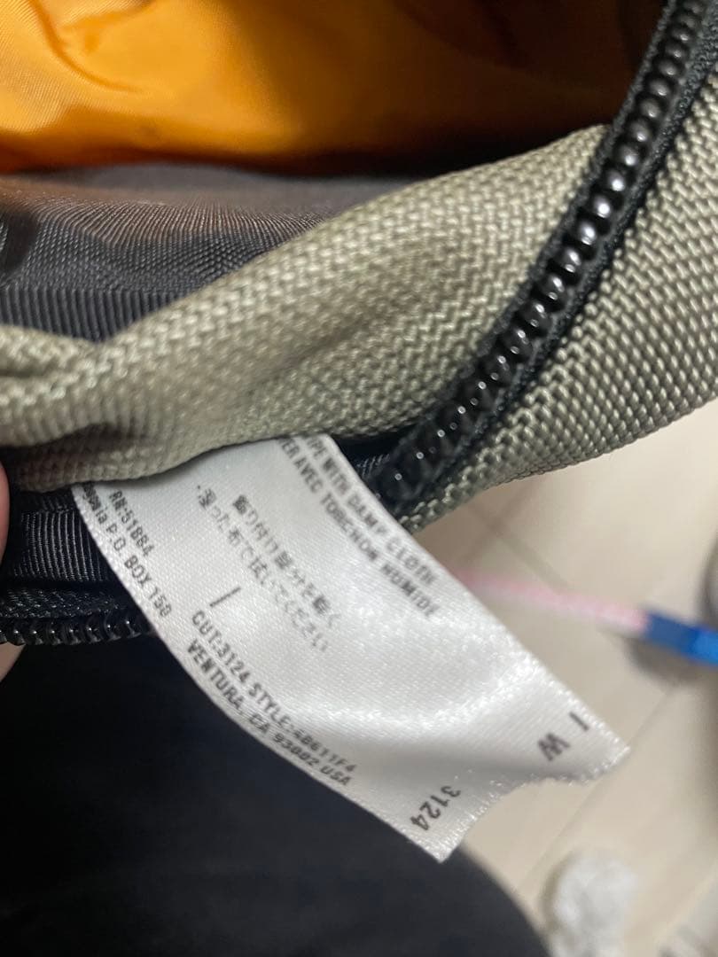 名作Patagonia キャリーケース Freight Liner 激レアカラー