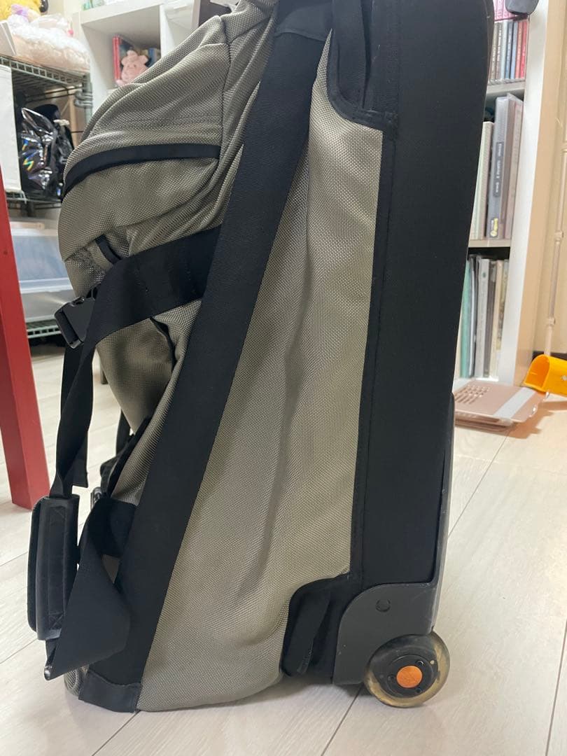 名作Patagonia キャリーケース Freight Liner 激レアカラー