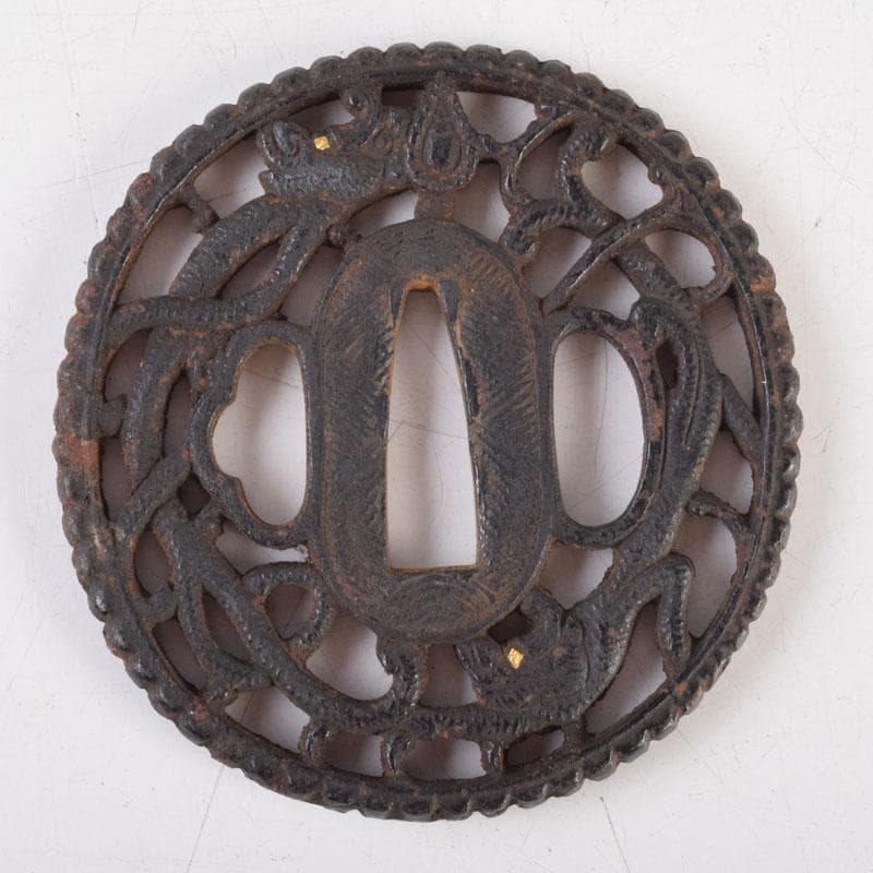 武具　刀装具　古鉄鍍金　龍彫　鍔　時代箱　C　9213