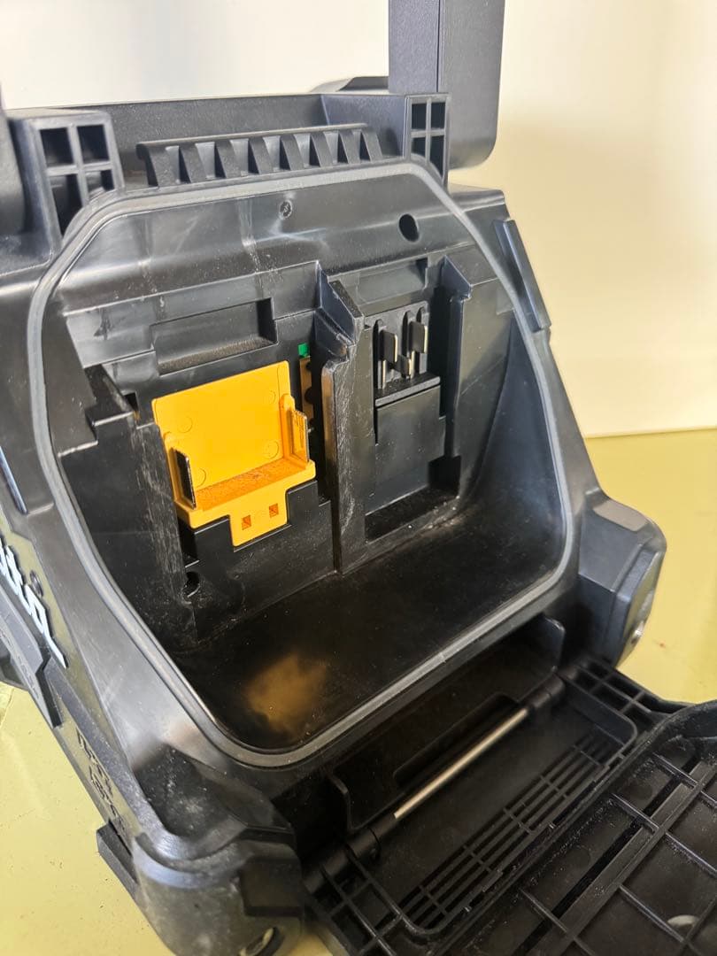 マキタ　makita MR203 スピーカー　ポータブルワイヤレススピーカー