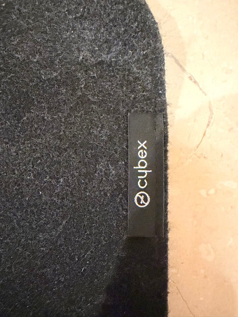 Cybex ジュニアシート SOLUTION Z I-FIXブラック