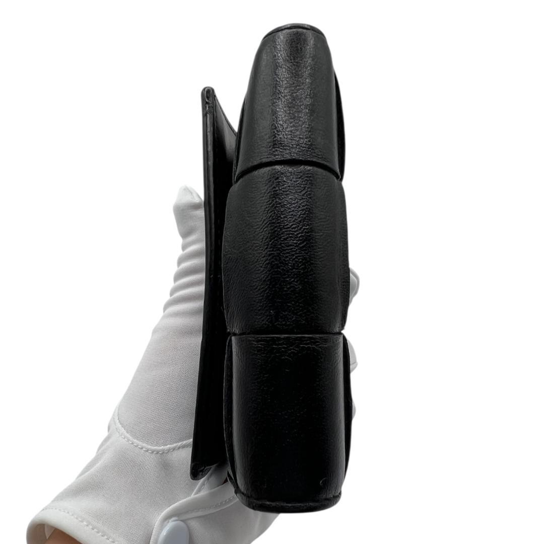 こんけー　BOTTEGA VENETA　黒　カセット レザー三つ折り財布