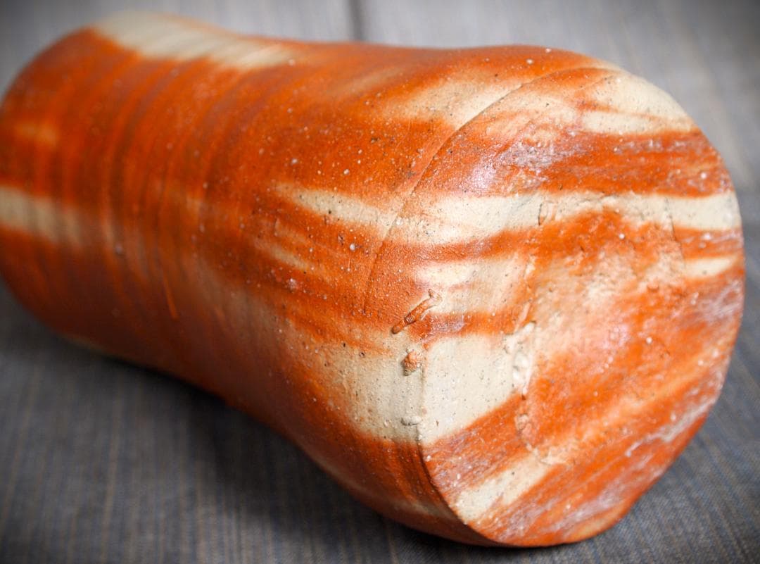 人気作家★金重有邦【師：金重素山、金重陶陽】★備前緋襷花入★共箱・布