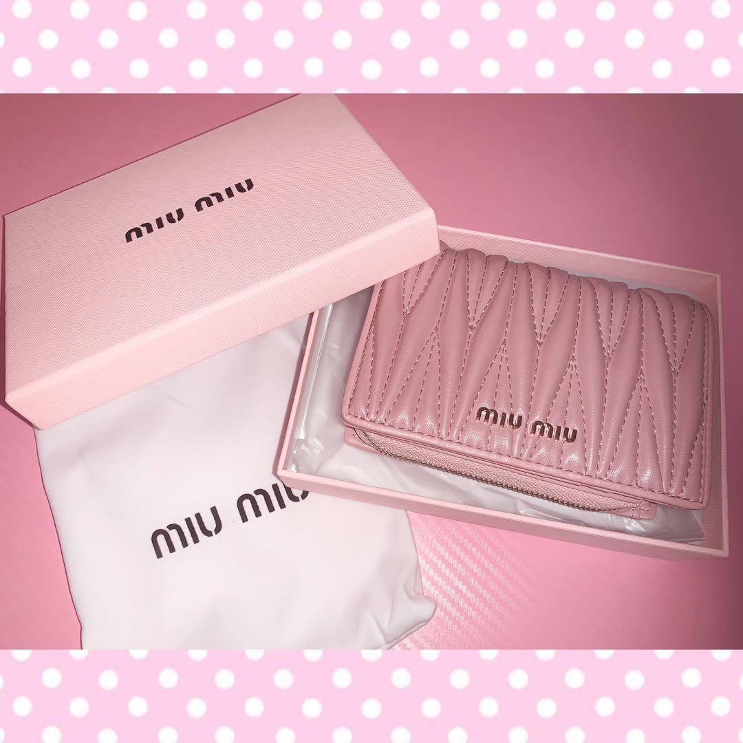 ♥ MIU MIU 二つ折り財布 マテラッセ ピンク♥