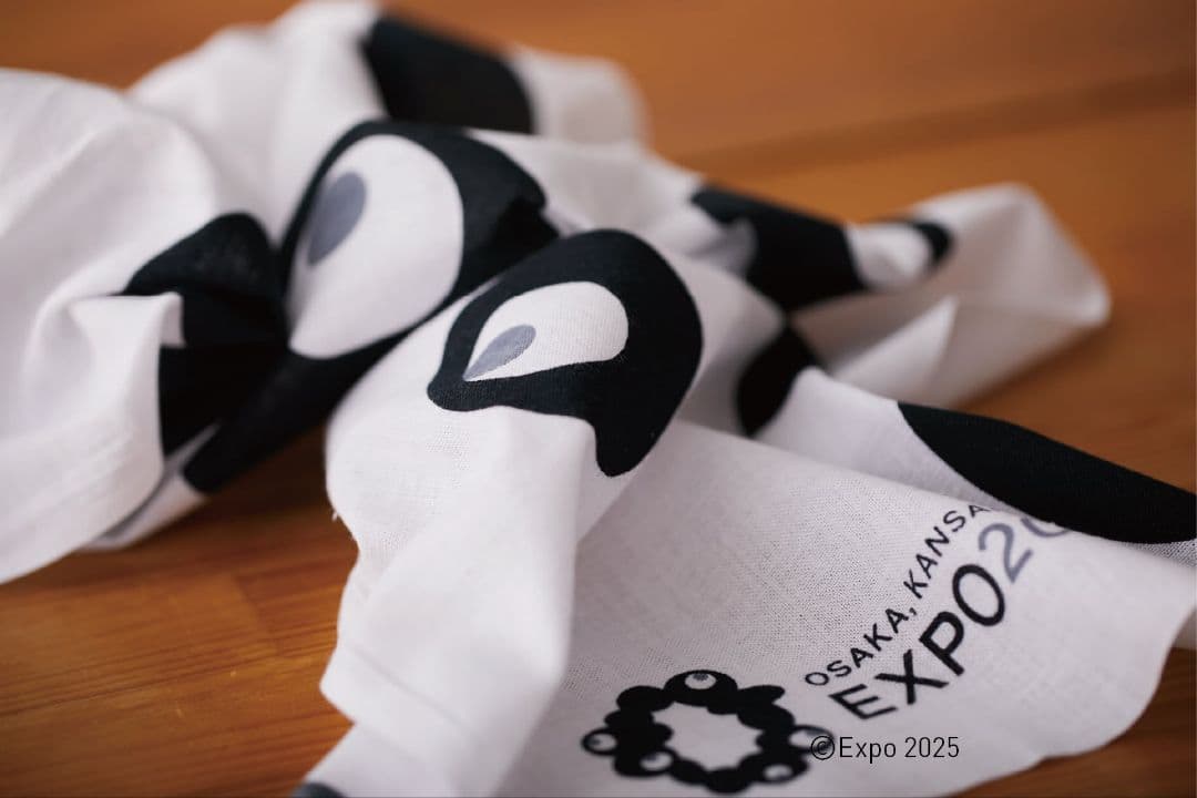 k*9様 ラス1大特価　新品未使用　18本セット　大阪関西万博　公式手ぬぐい　黒