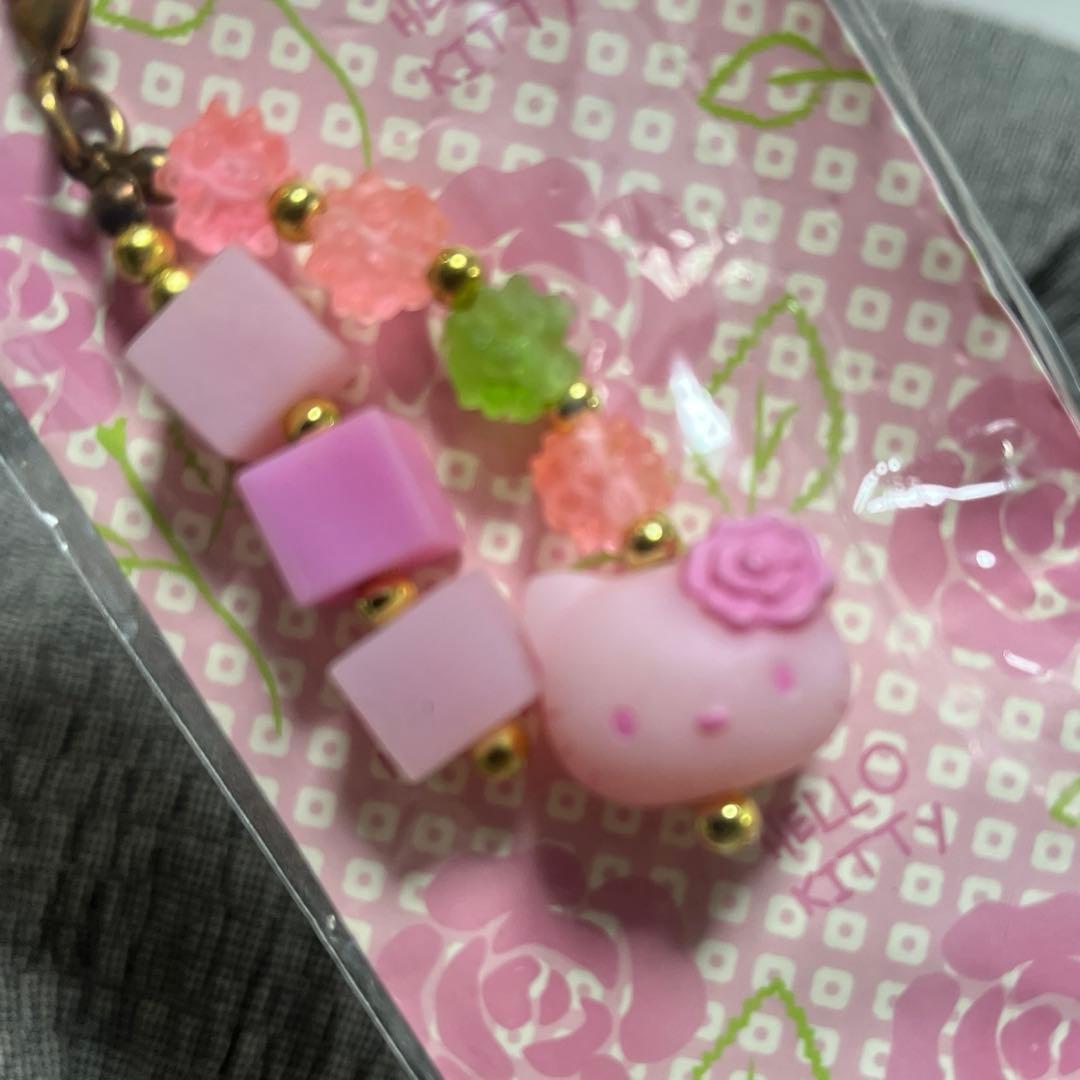 新品❤️サンリオ HELLO KITTY ハンナリ　ハローキティ ストラップ