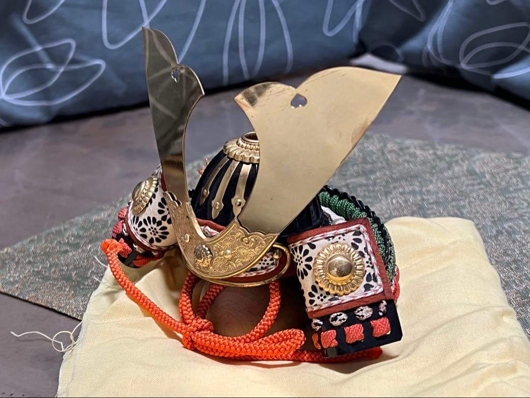 甲冑師 加藤一冑 菊金物兜 細川頼有 戦国武将 兜 置物