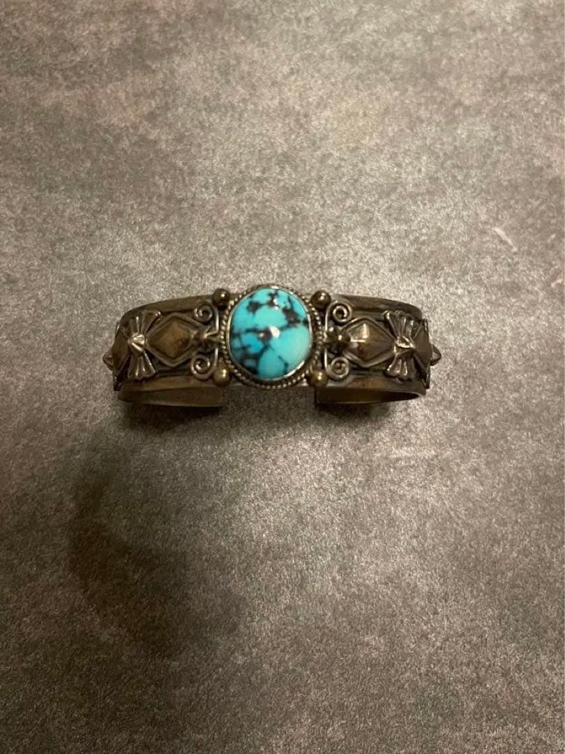 ドノヴァンキャドマン　インディアンマウンテン　ナバホ　バングル