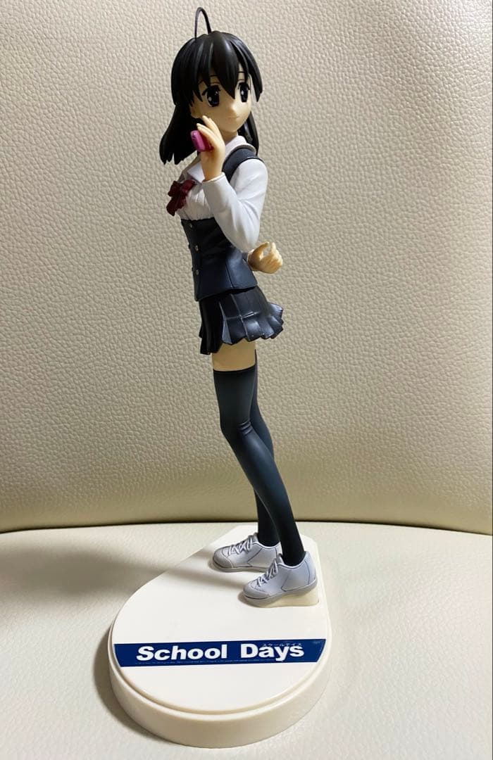 スクールデイズ School Days 西園寺世界 1/8スケールフィギュア