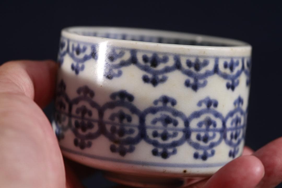 361　古伊万里染付瓔珞紋半筒蕎麦猪口　無疵美品　江戸中期