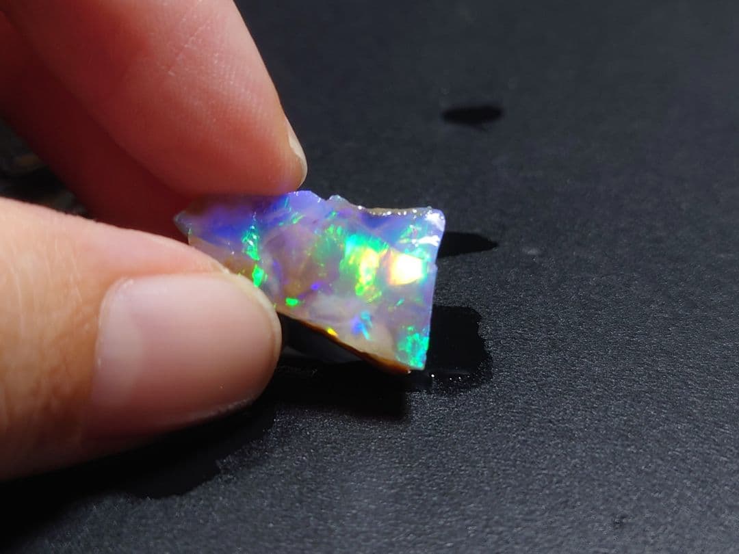 チョーク　エチオピアオパール　ウェロ産　鉱物標本　原石