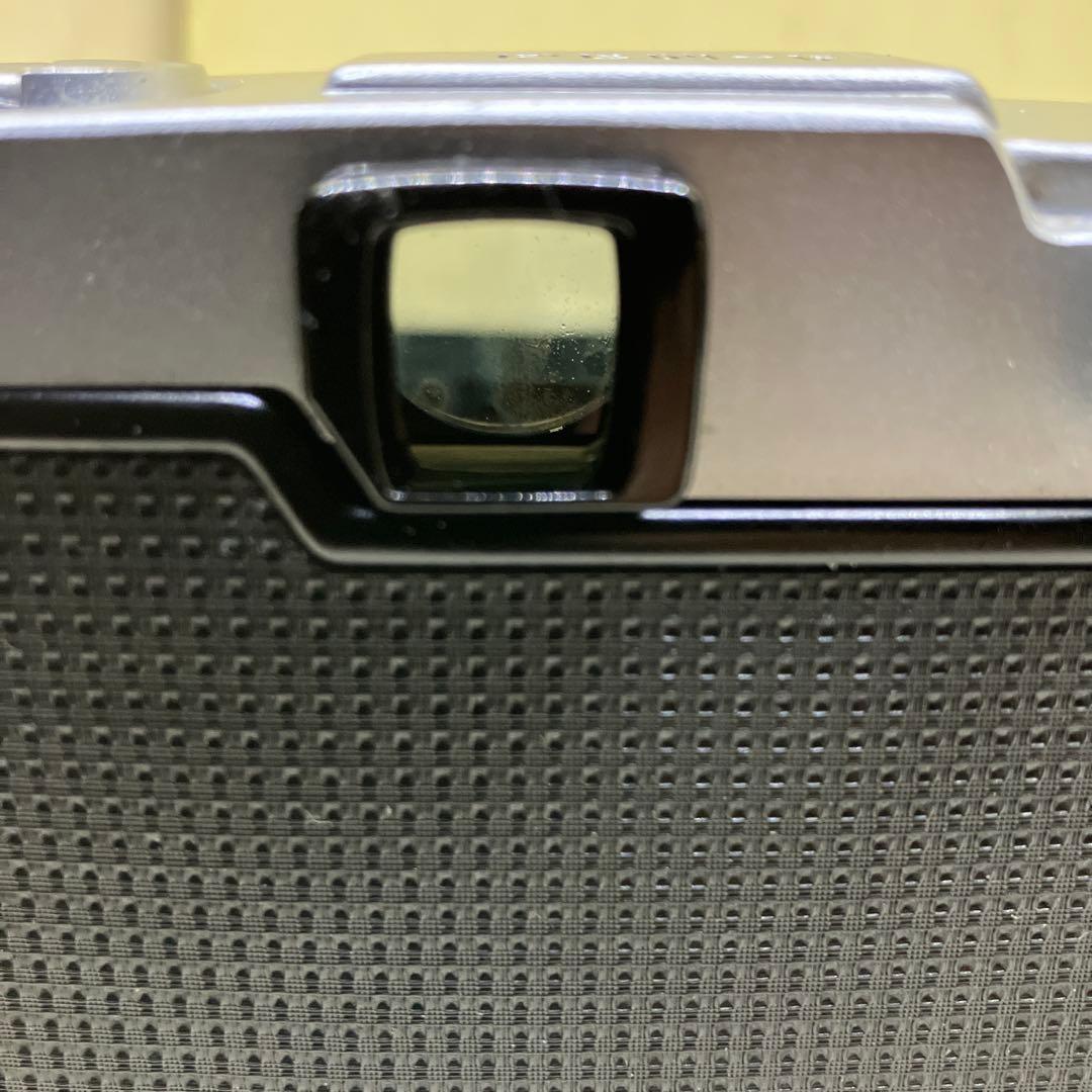 OLYMPUS-PEN F(露出計付)と38mm、100mmの2本セットです。