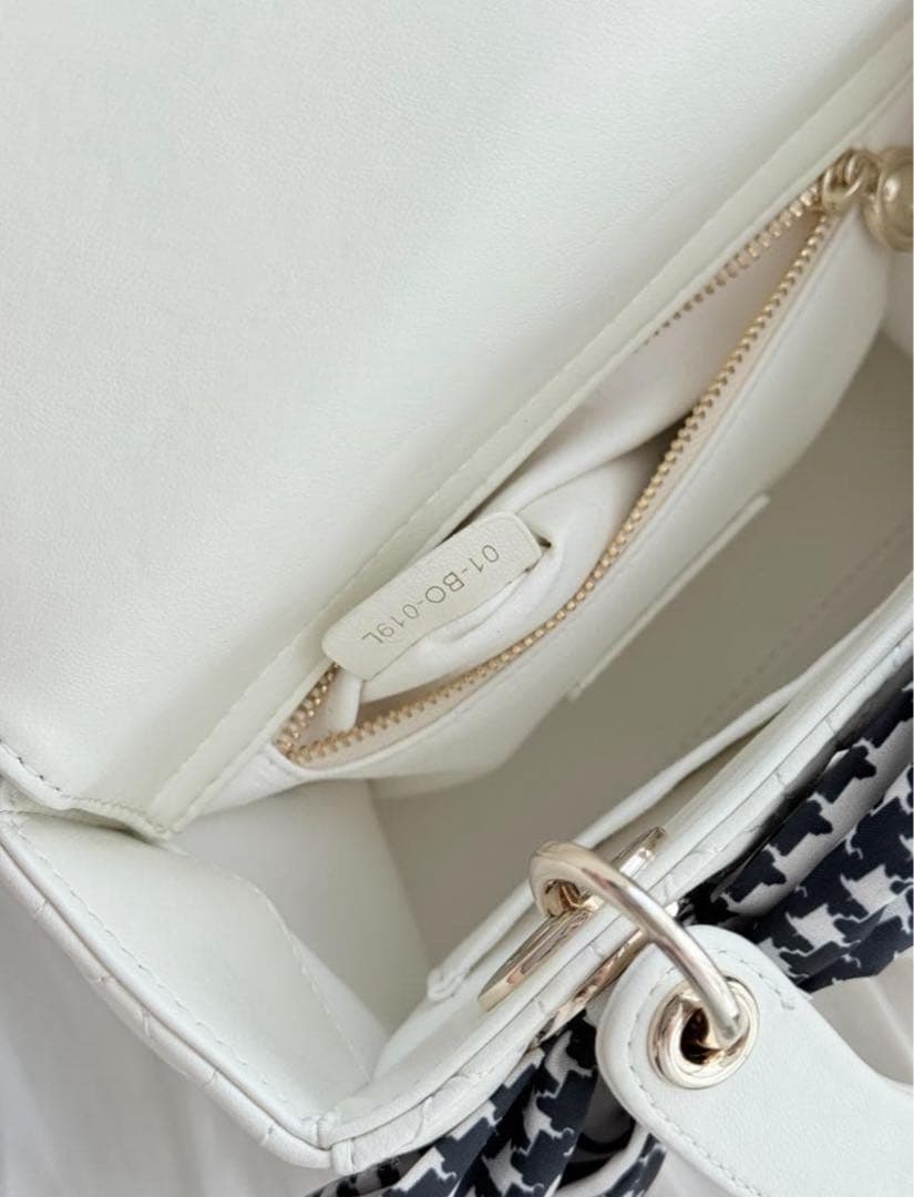 Dior ホワイトレザー ハンドバッグ
