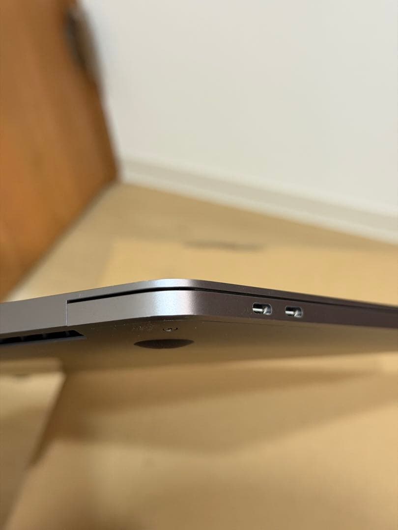 MacBook本体 MacBookPro 2022 M2 16GB SSD256