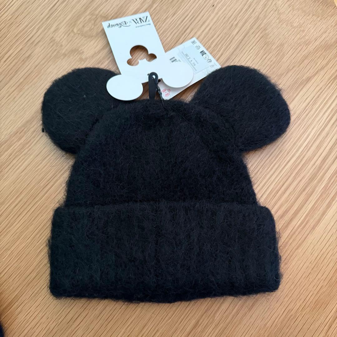 zara ディズニー　コラボ　レディース　ミッキー　耳付き　ニット帽　ブラック
