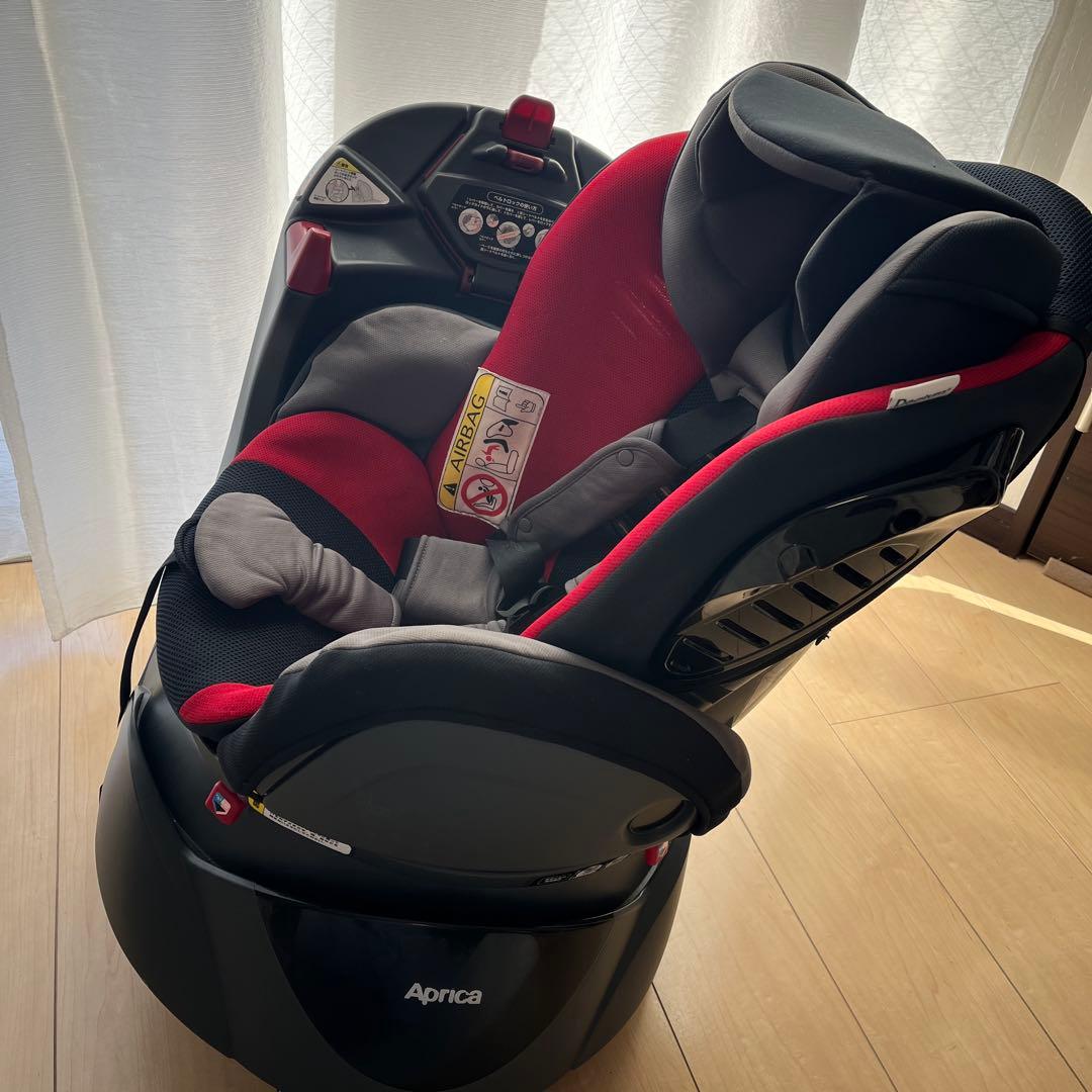Aprica ディアターンプラス　車用チャイルドシート