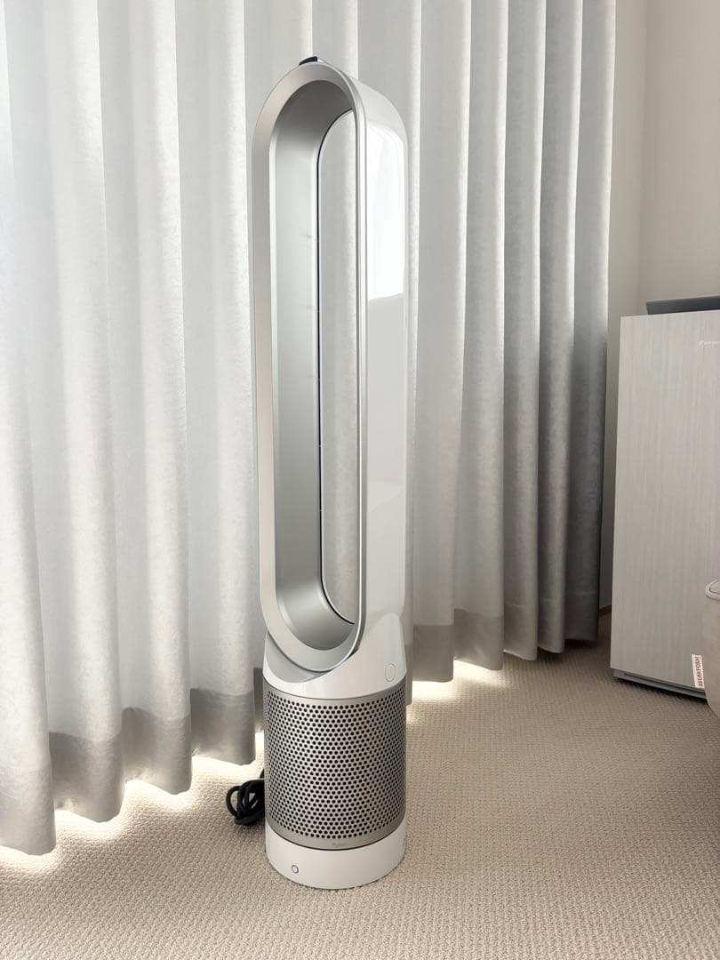 ダイソン 空気清浄機能付タワーファン　Pure Cool (TP00 WS)