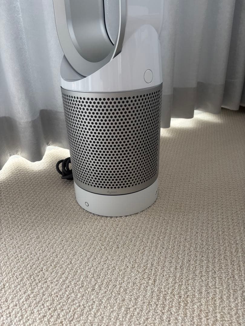 ダイソン 空気清浄機能付タワーファン　Pure Cool (TP00 WS)