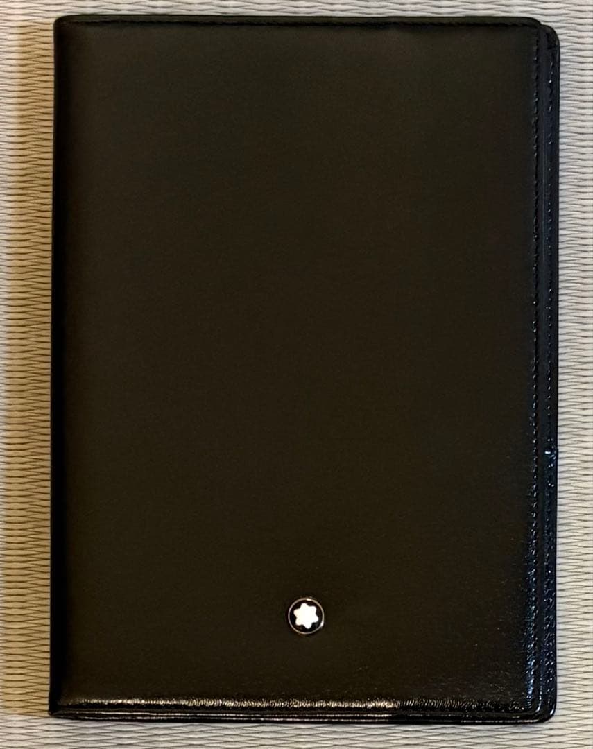 Mont Blanc パスポートケース