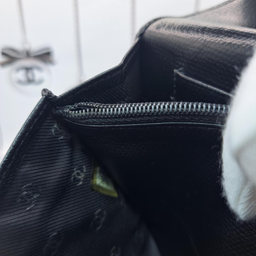 レア　CHANEL　ココボタン　コンパクト　ブラック　 二つ折り財布　財布