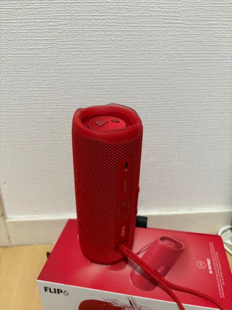 JBL ポータブルウォータープルーフスピーカー JBL Flip 6 Red