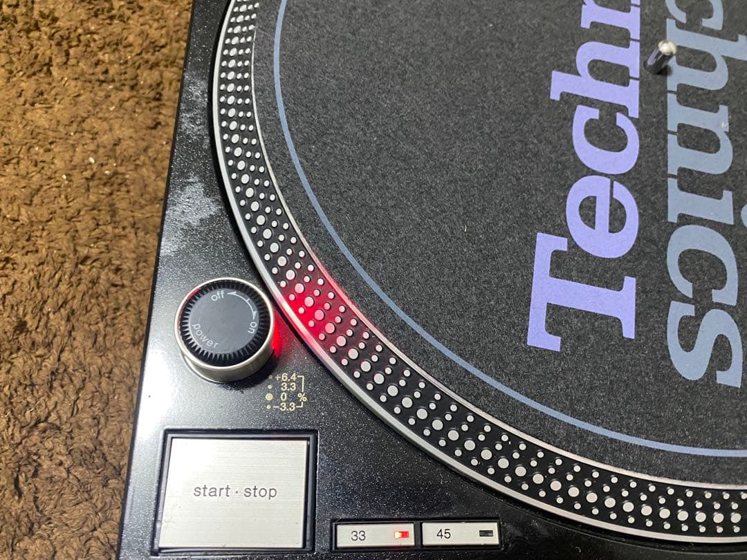 Technics SL-1200 ターンテーブル