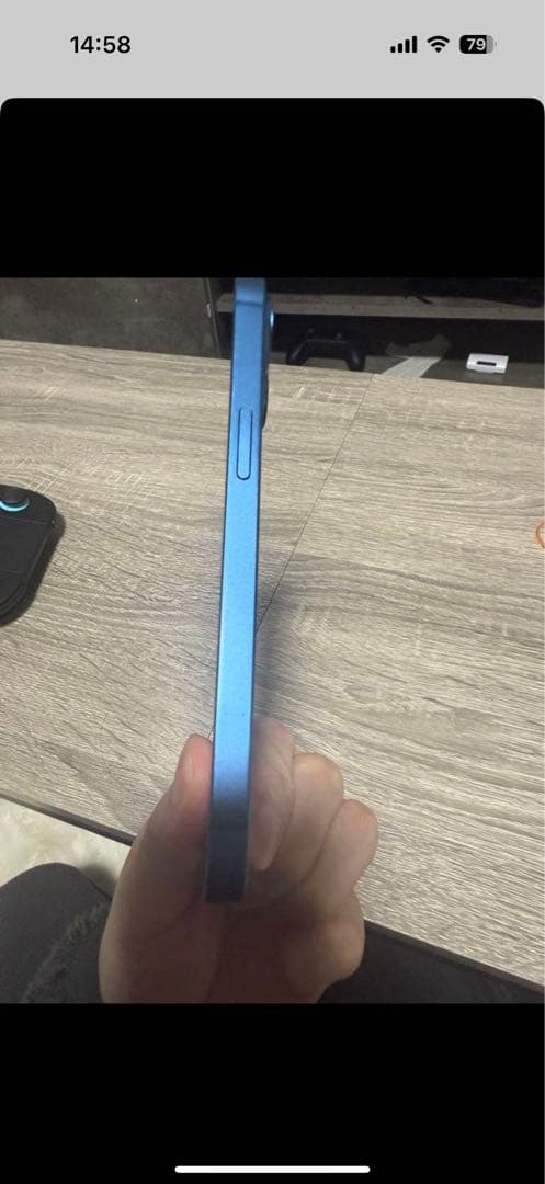 iPhone 13 青 256GBです！ 箱とかはないです