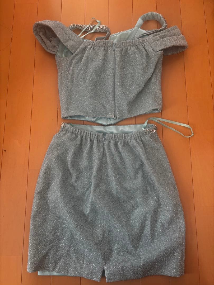 IRMA シルバー ビーズ装飾 オフショルダードレスセット