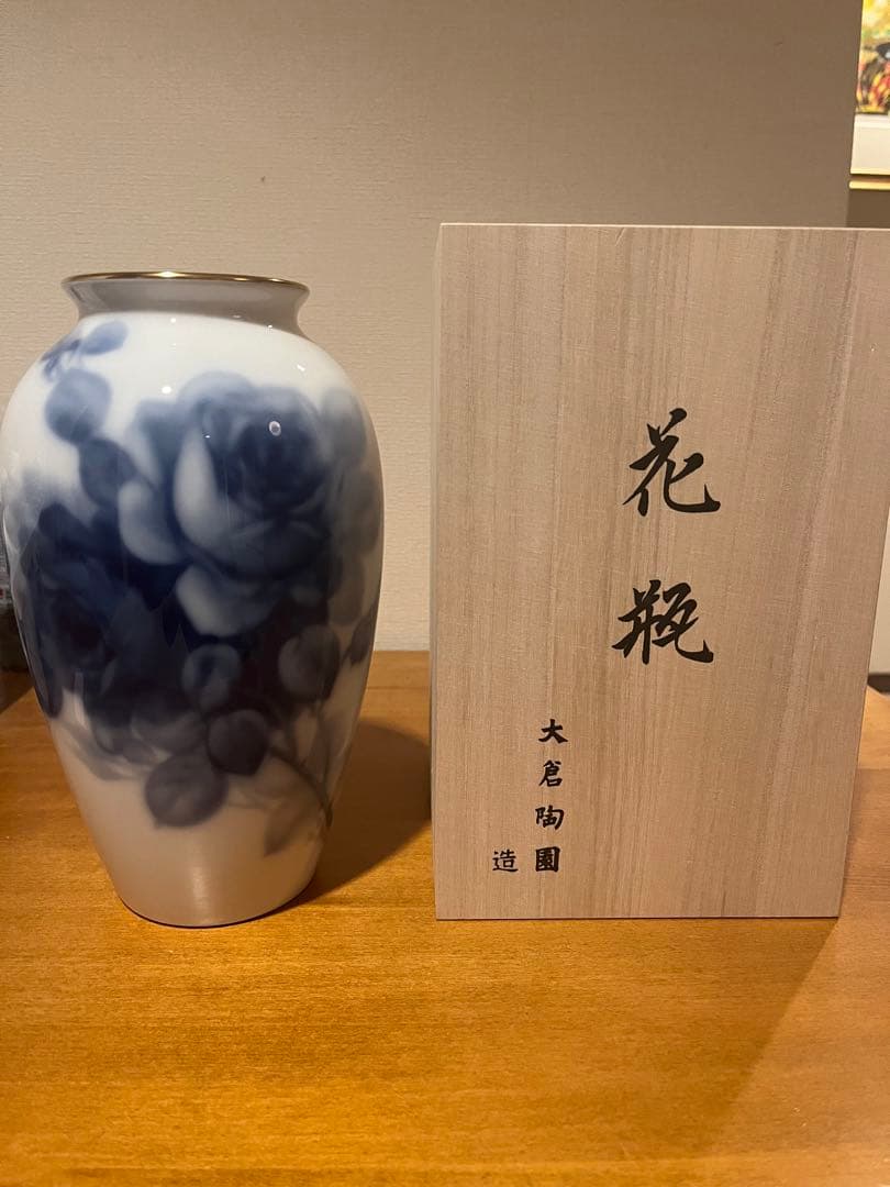 大倉陶園　ブルーローズ　花器　23cm