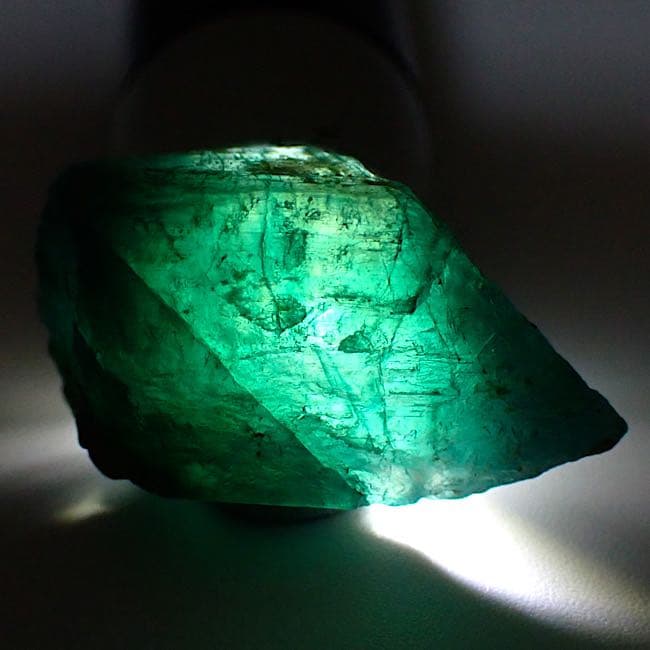 【マダガスカル産】グランディディエライトの原石11