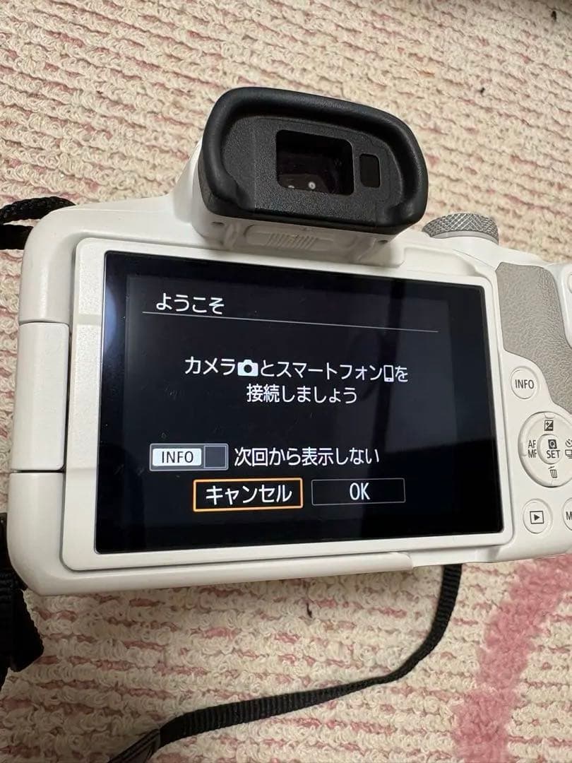 CanonEOSR50ミラーレス一眼レンズ2本セットSD64GB付き