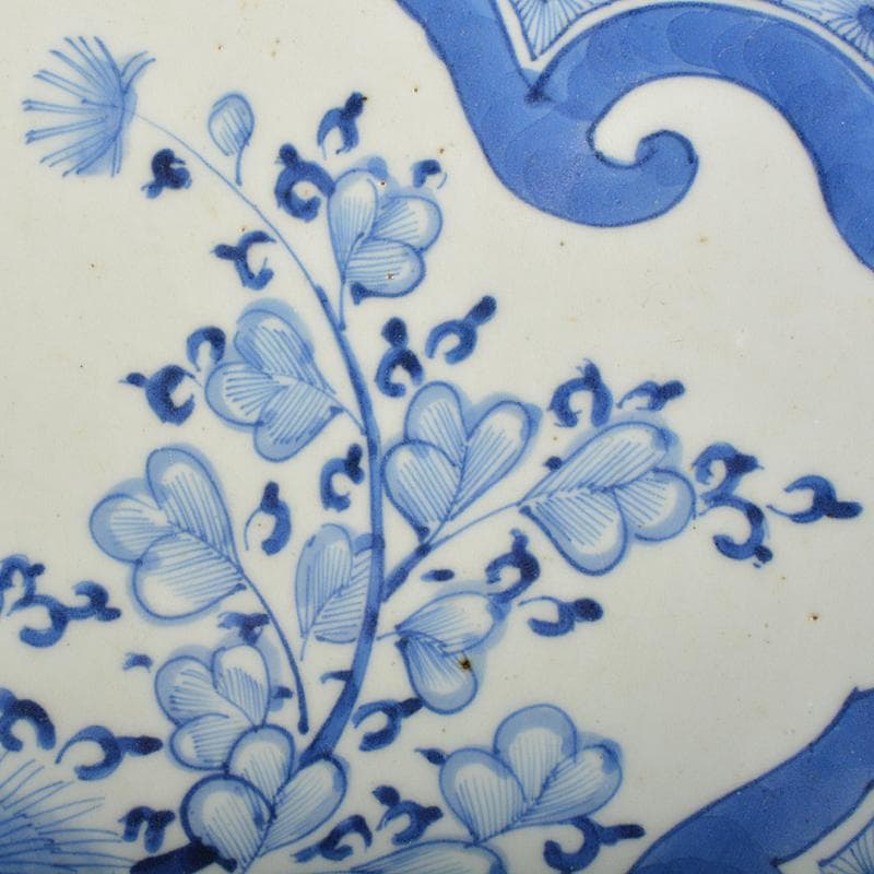 伊万里焼　古伊万里　成化年製款　染付　花蝶文　輪花皿　大皿　V　R5965B
