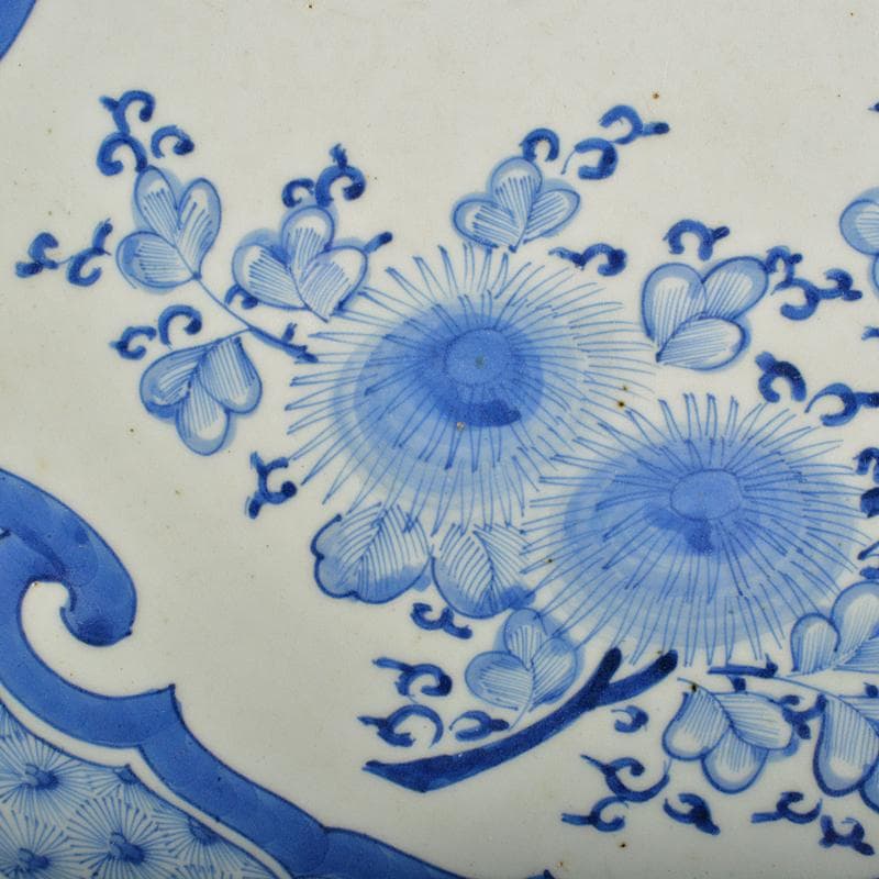 伊万里焼　古伊万里　成化年製款　染付　花蝶文　輪花皿　大皿　V　R5965B