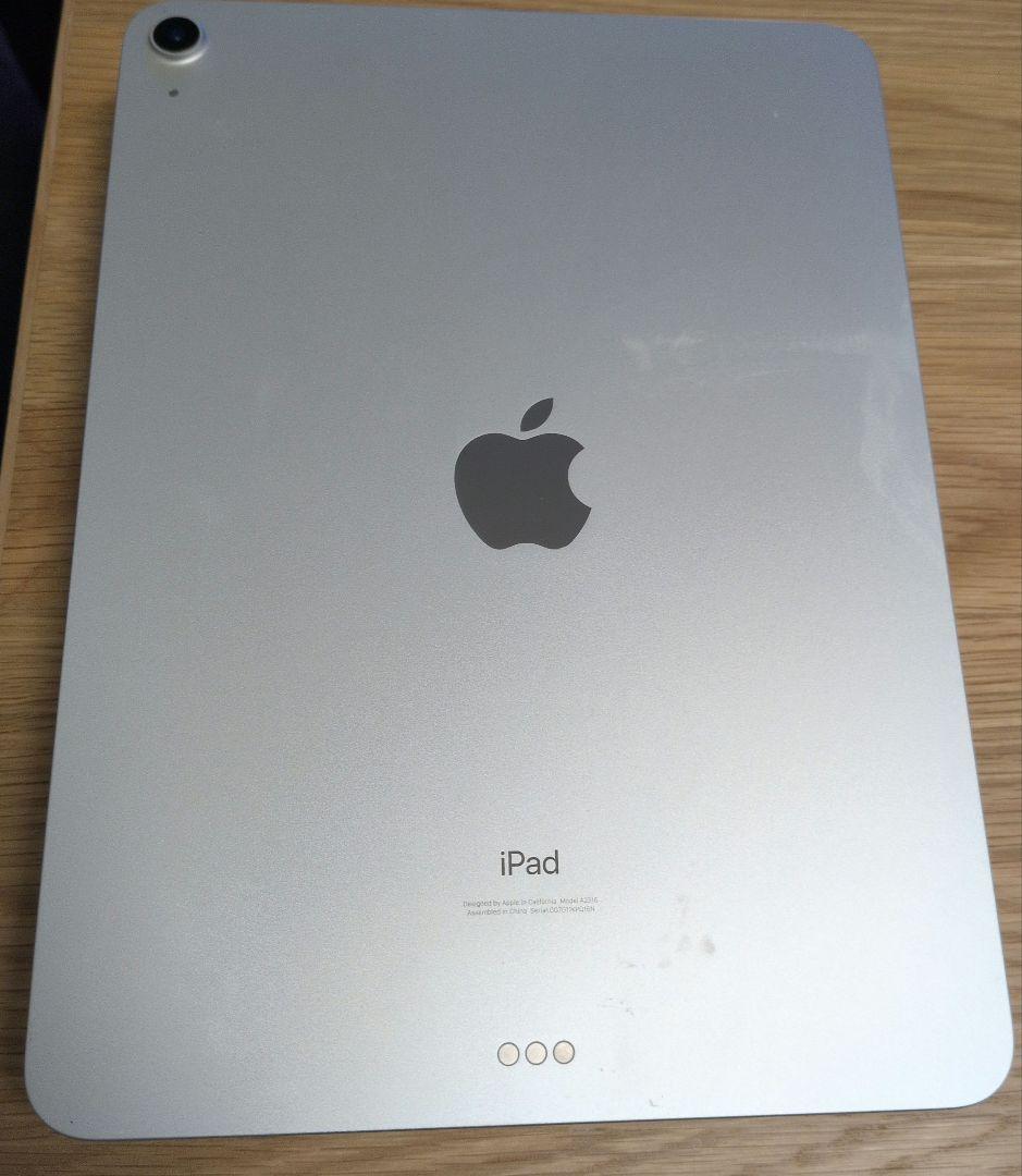 iPad Air 第4世代 (画面に線あり)