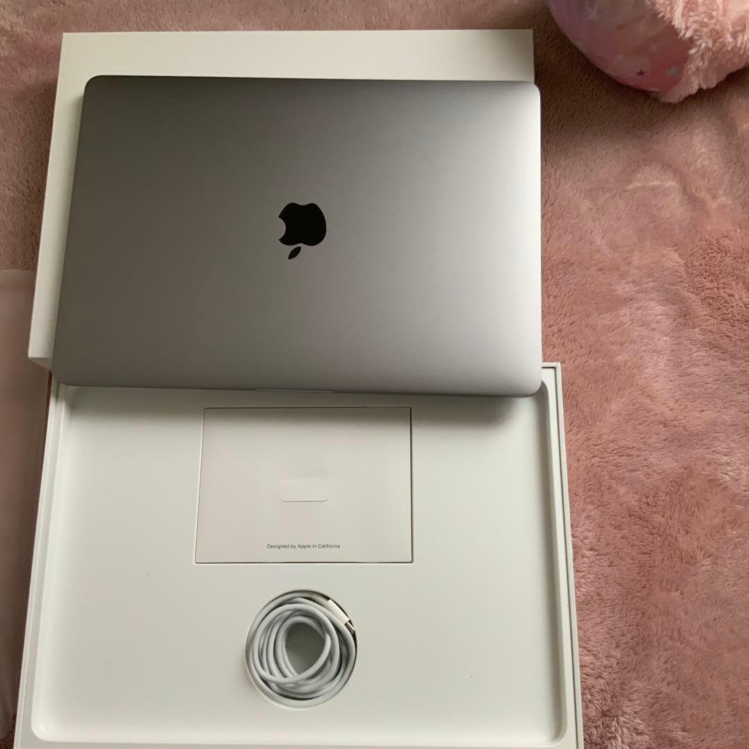 MacBook シルバー 充電ケーブル付き