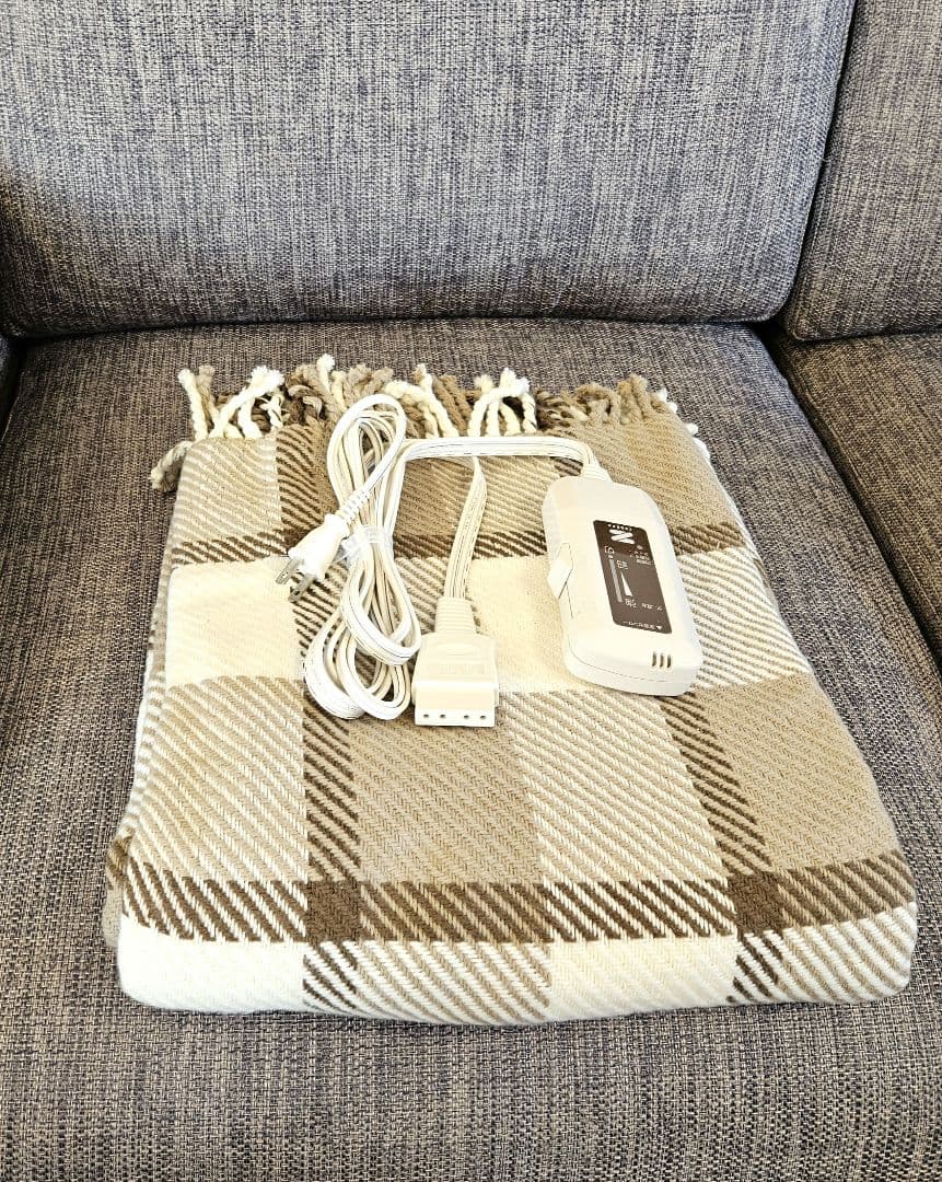 電気毛布 ベージュとブラウンのチェック柄