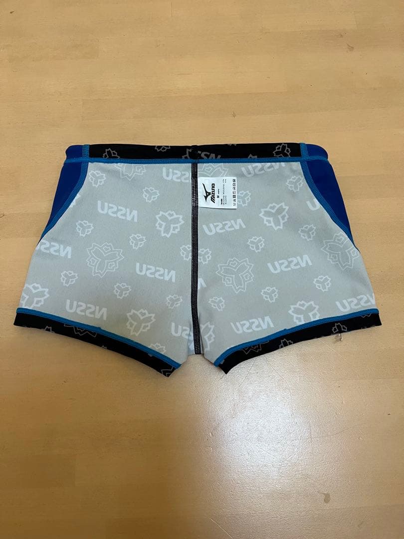 日本体育大学　男子用競泳水着　黒/青