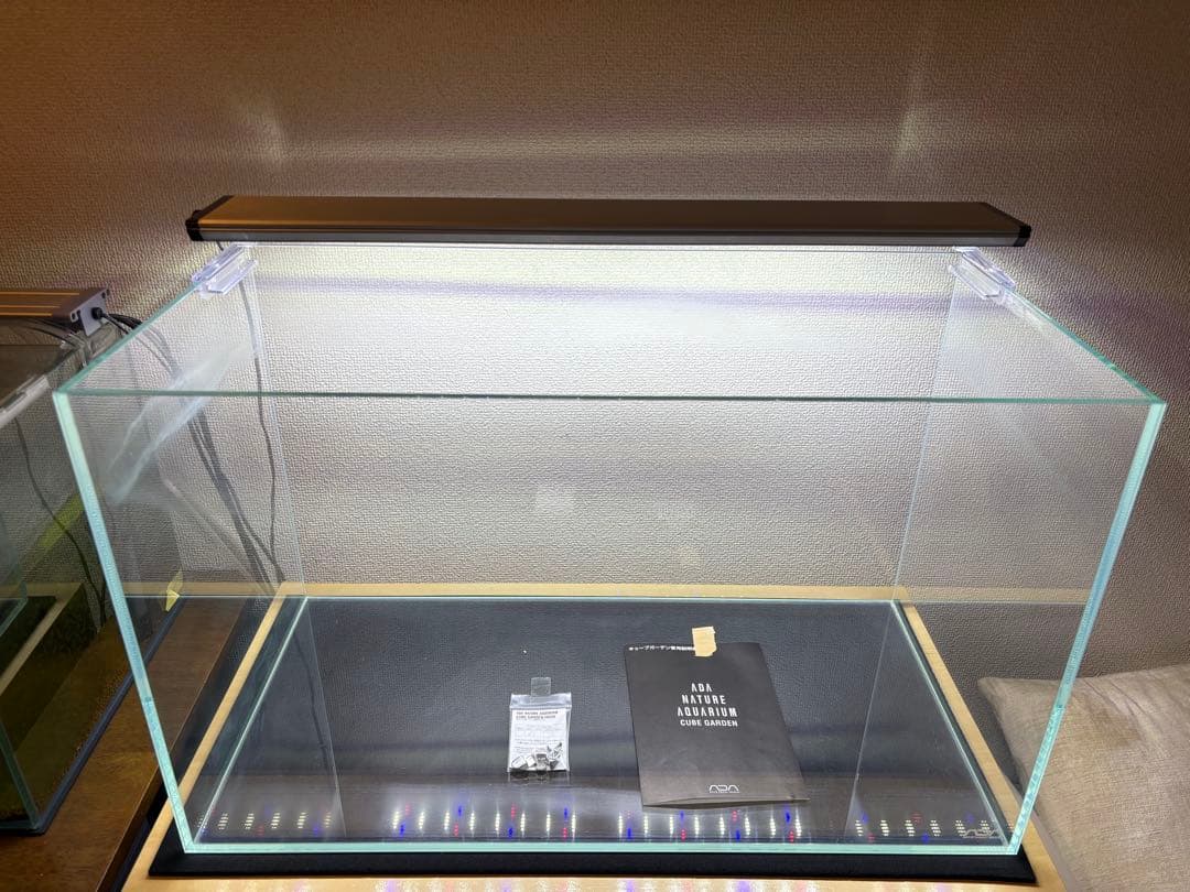 【東京都23区内お届け】 ADA キューブガーデン60センチ　LEDライト付