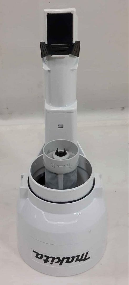 【ジャンク品】マキタ 充電式クリーナー 本体のみ CL286FD