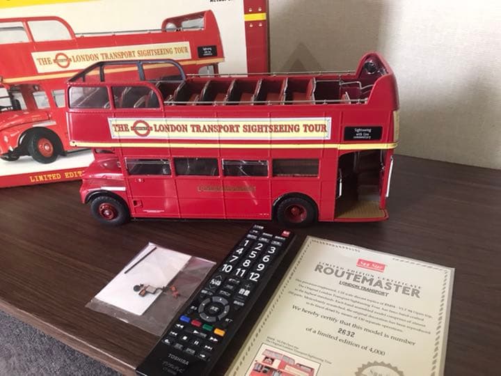 展示品美品　絶版1/24 サンスター製ロンドンバスオープンデッキ