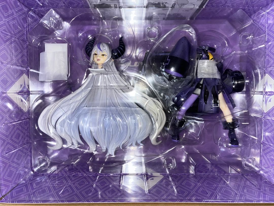 ホロライブ フィギュア ラプラスダークネス1/6 中古品 一部破損あり