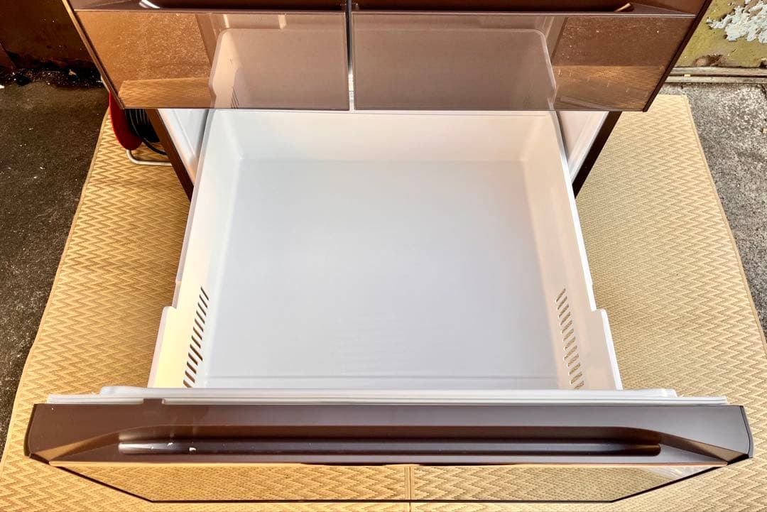 ③2018年製日立ノンフロン冷凍冷蔵庫 R-HW60J