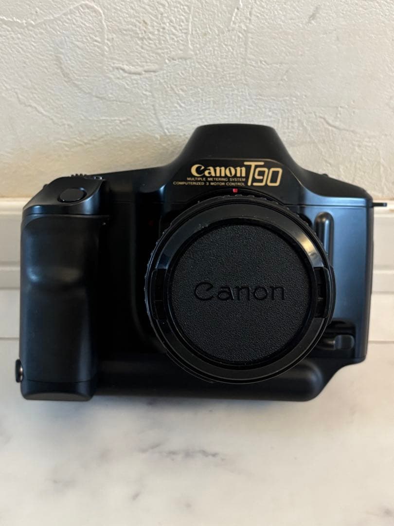 Canon キヤノン T90 フィルムカメラ　ボディ レンズ付き 35-70mm