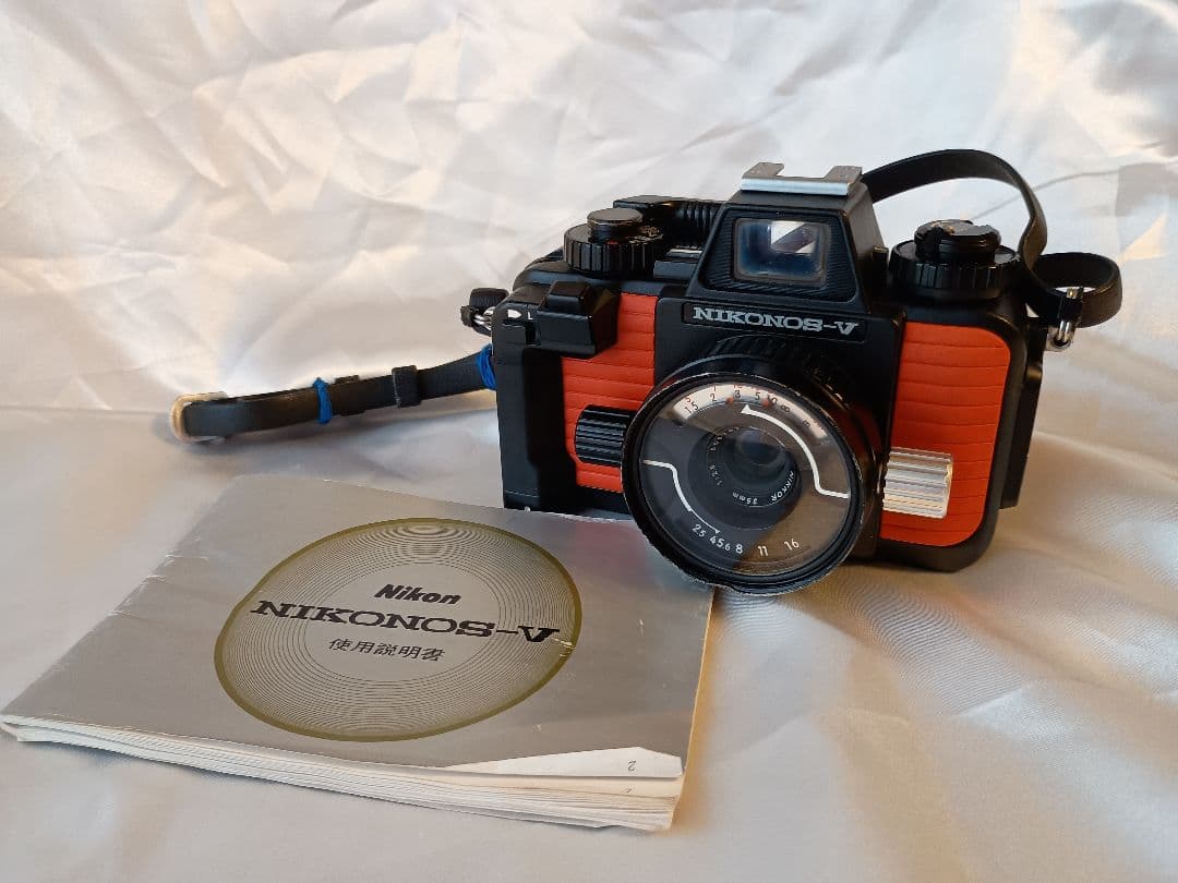 Nikon NIKONOS-V フィルムカメラ オレンジ 水中カメラ レンズ付き
