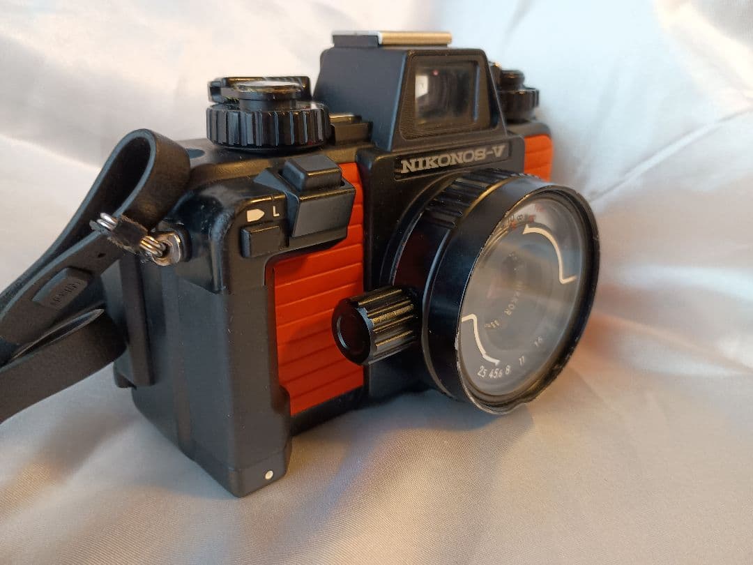 Nikon NIKONOS-V フィルムカメラ オレンジ 水中カメラ レンズ付き